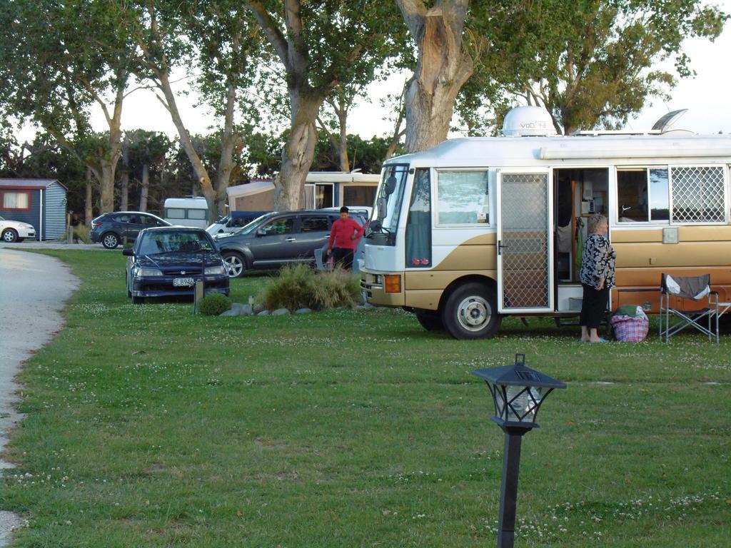 Glenavys Waitaki River Motor Camp Zewnętrze zdjęcie